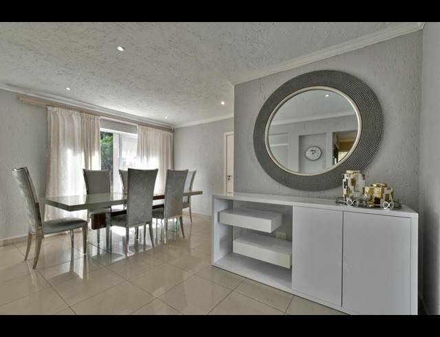 3 BEDROOM CLUSTER FOR SALE IN GLENVISTA